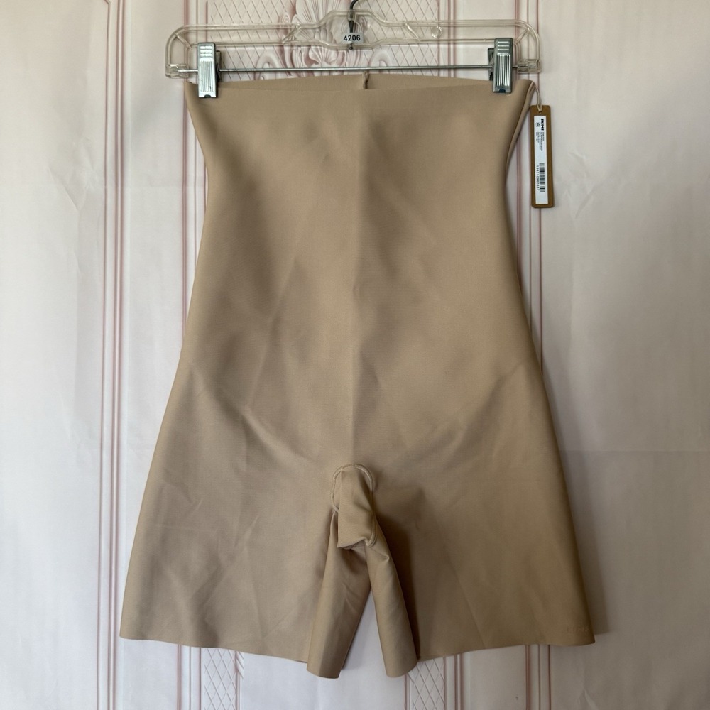 SKIMS SOLD Core Sculpt BODY HIGH WAISTED SHORT In CLAY SOLD